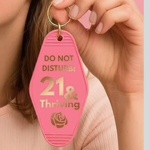 LOVEVOYAGE | ‘21 & Thriving’ Keychain